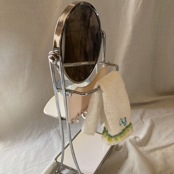 AG Salon Set: Vanity, Hairstyling Caddy & Styling Chair - $20 each! - Picture 2 of 9